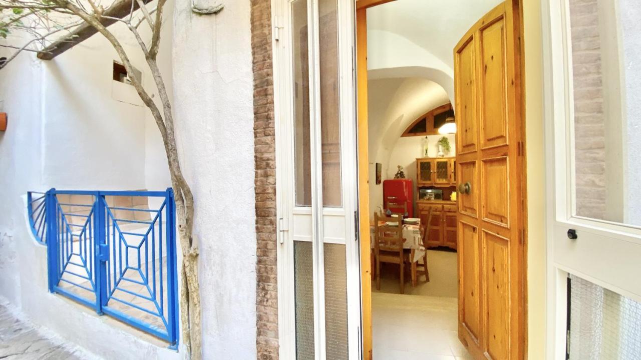 Holidaycasa Jerry Sperlonga Zewnętrze zdjęcie